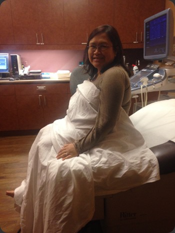 Jen waiting to do her anatomy ultrasound